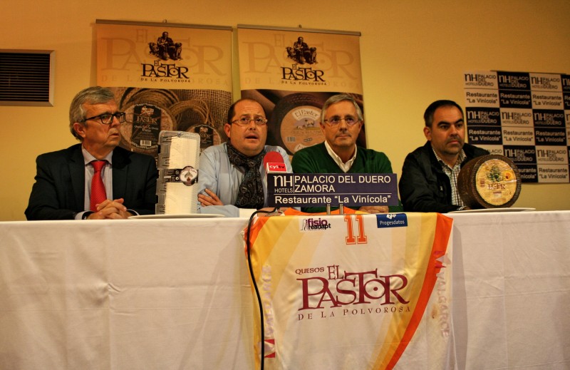 Presentación C.D. Zamarat Sponsor Quesos El Pastor